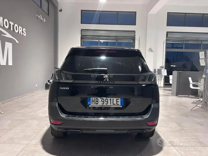 Peugeot 5008 2024 photo 4