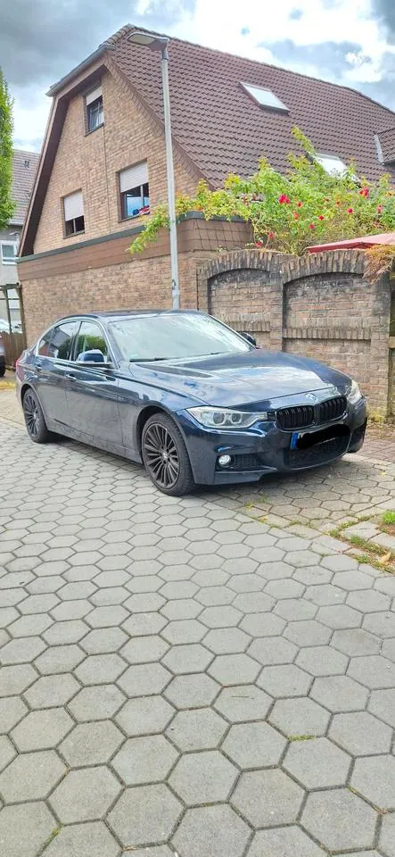 BMW 328I