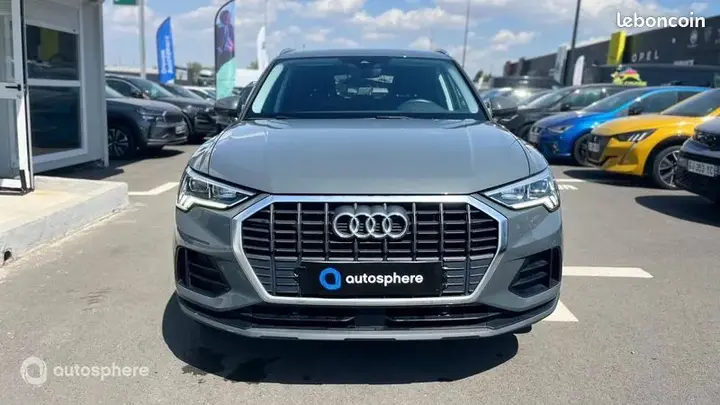 Audi Q3 2023 photo 2