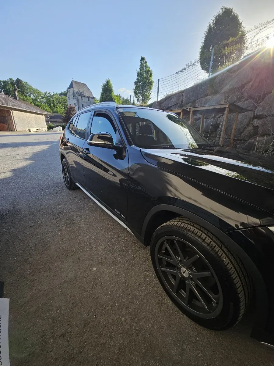 BMW X1 2014 photo 2