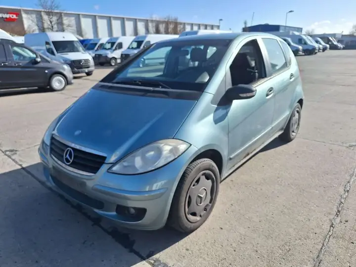 Mercedes-Benz A 150 2005 photo 2
