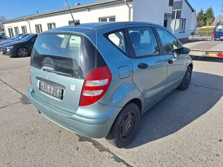 Mercedes-Benz A 150 2005 photo 4