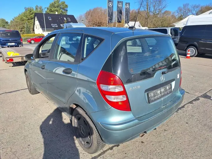 Mercedes-Benz A 150 2005 photo 3