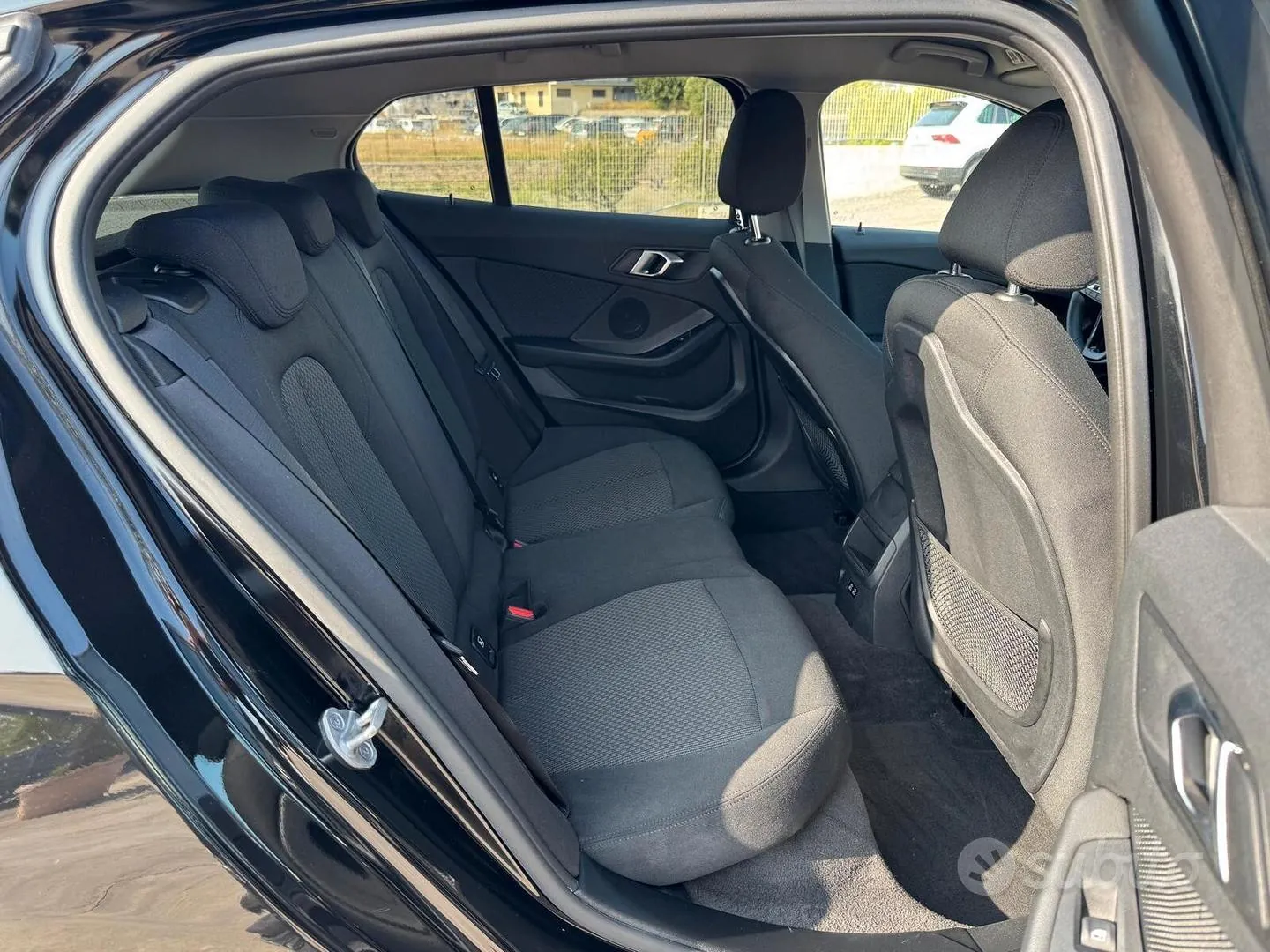 BMW 1 Series 2021 photo 2