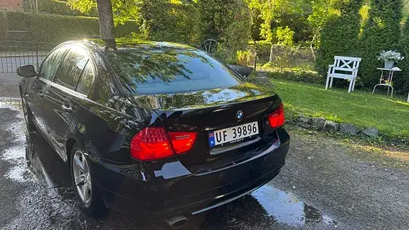 BMW 318I 2008 photo 2
