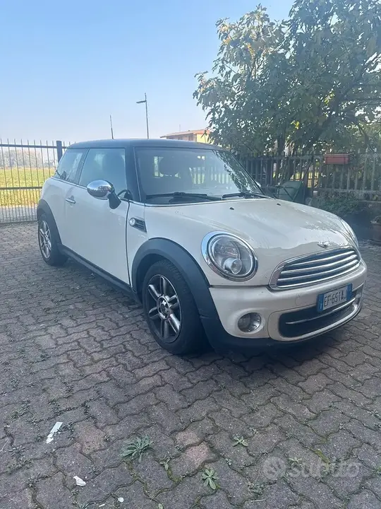 Mini Cooper 2010 photo 3