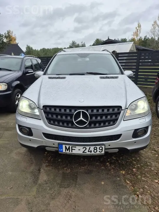 Mercedes-Benz Ml350