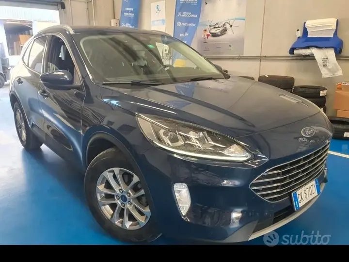Ford Kuga 2022 photo 3