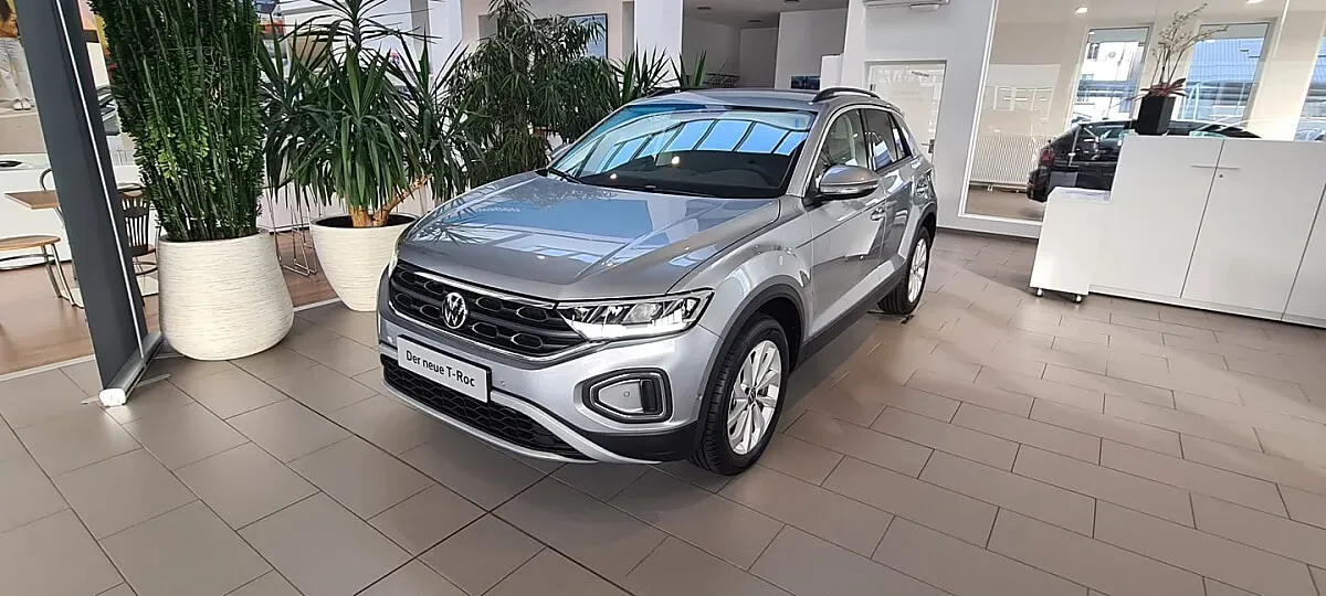 Volkswagen T-Roc 2024 photo 2