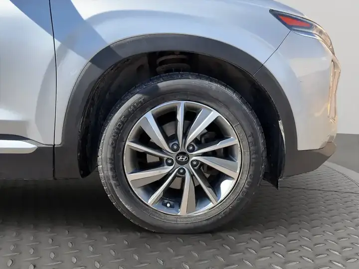Hyundai Santa Fe 2019 photo 2