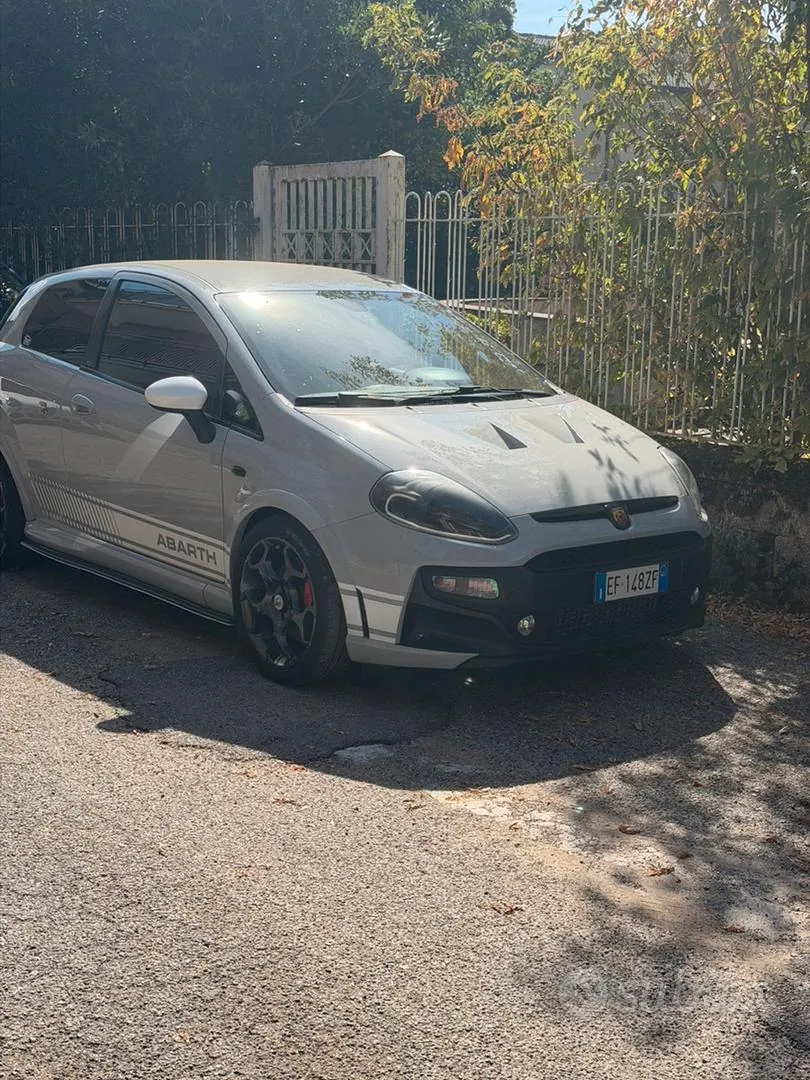 Abarth Punto Evo 2011 photo 2