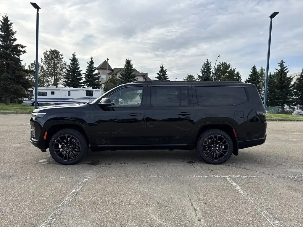 Jeep Grand Wagoneer 2026 photo 4