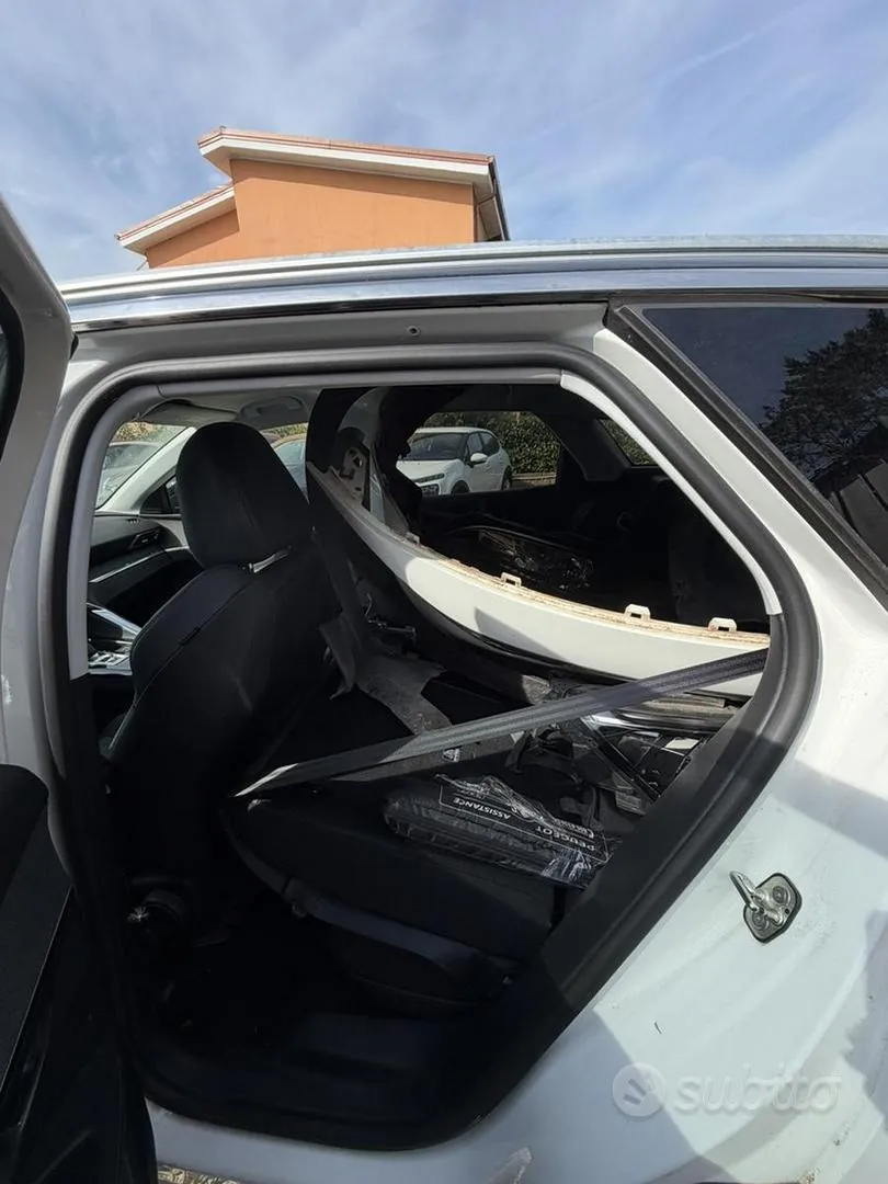 Peugeot 3008 2021 photo 5
