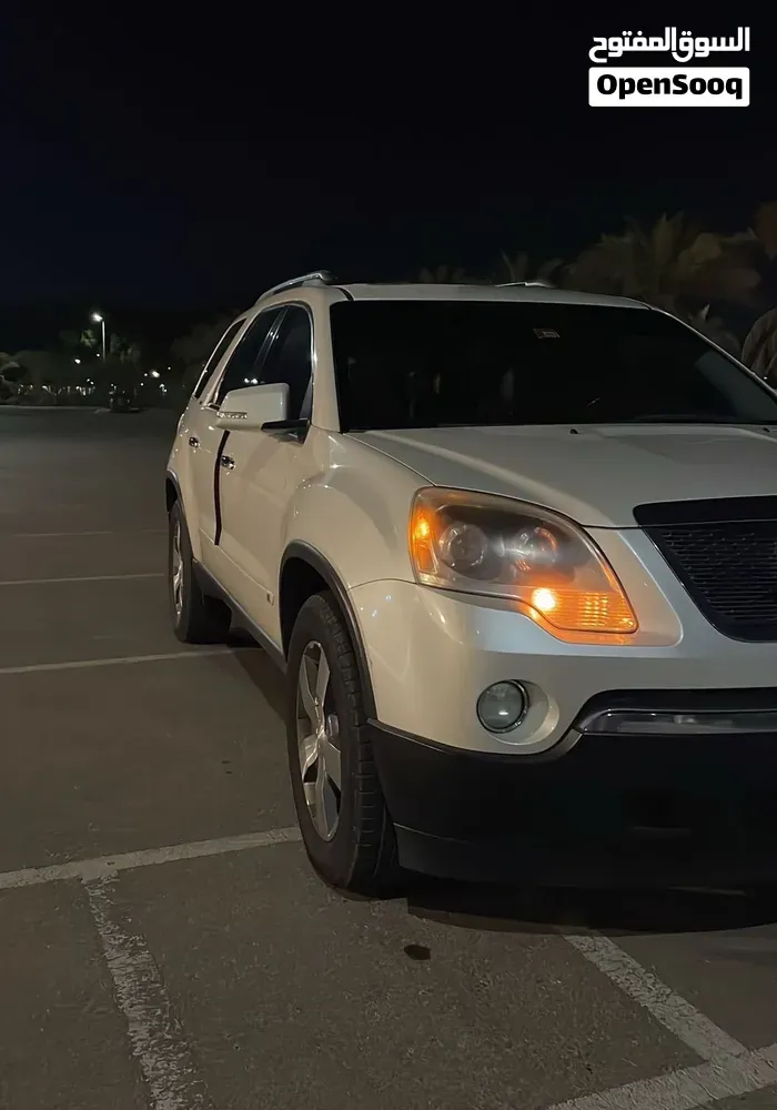 GMC Acadia 2009 photo 2