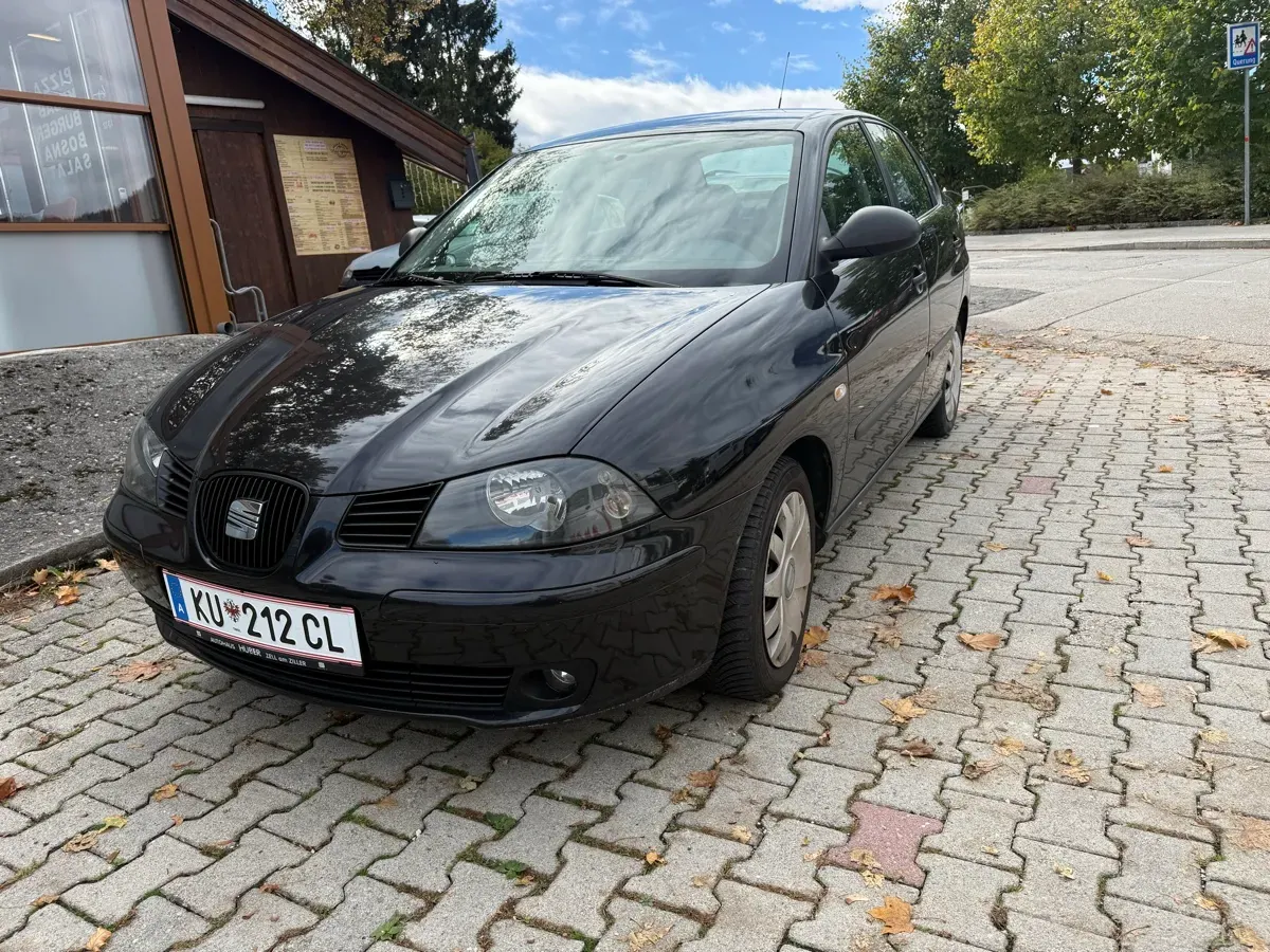Seat Cordoba 2006 photo 2