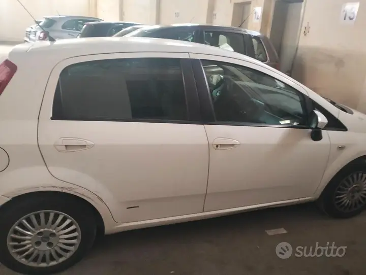 Fiat Grande Punto 2007 photo 4