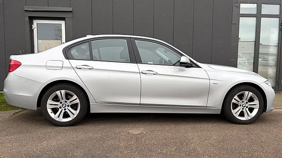 BMW 318D 2017 photo 5