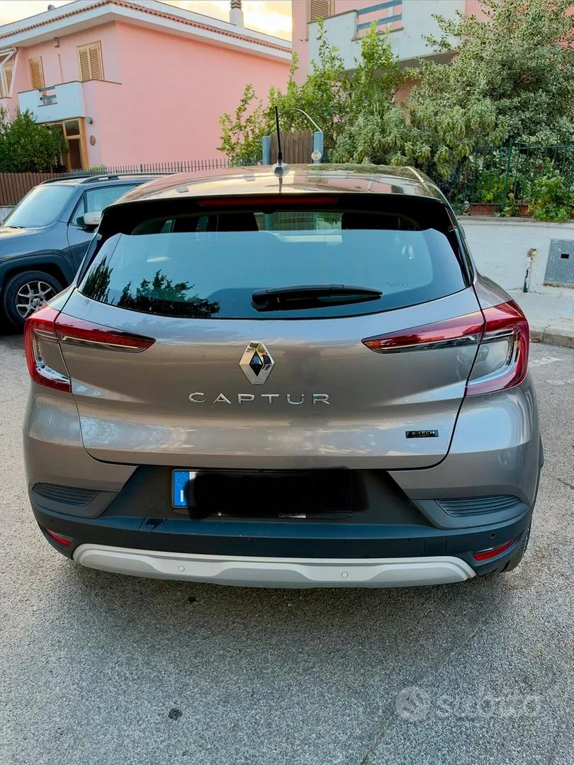 Renault Captur 2024 photo 4