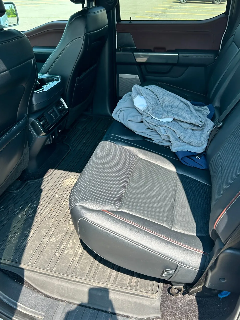 Ford F-150 2022 photo 2