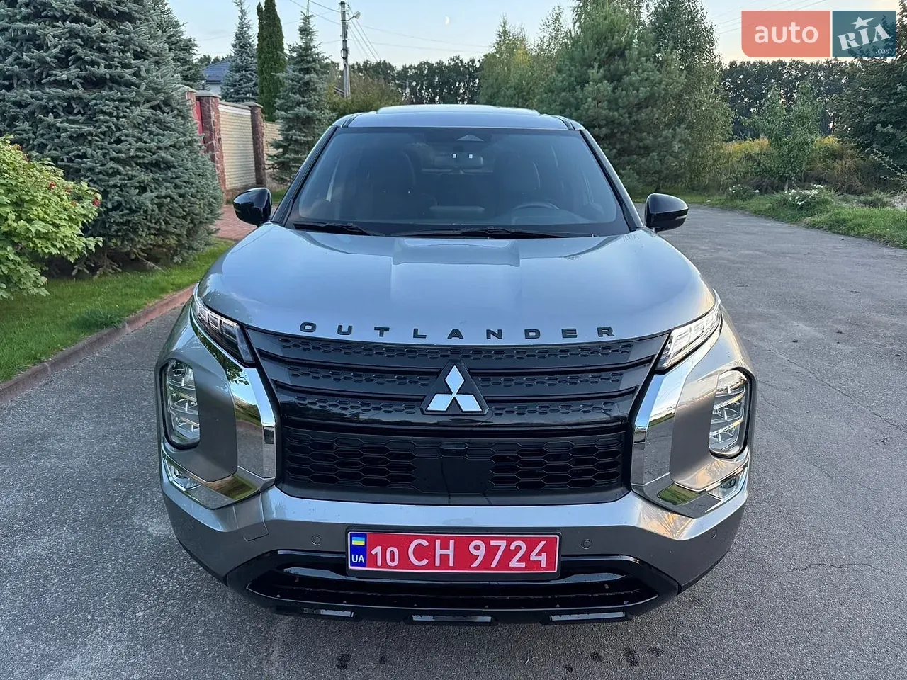 Mitsubishi Outlander 2022 photo 2