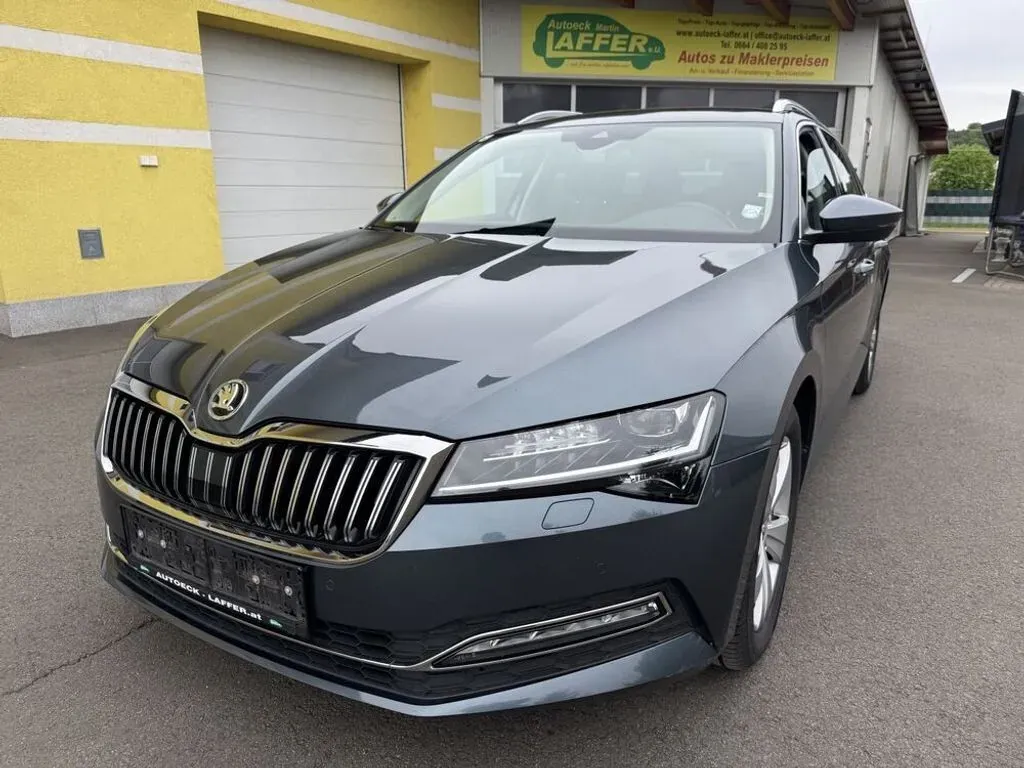 Skoda Superb 2021 photo 3