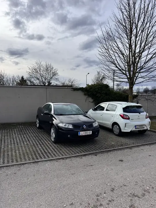 Renault Mégane 2011 photo 2