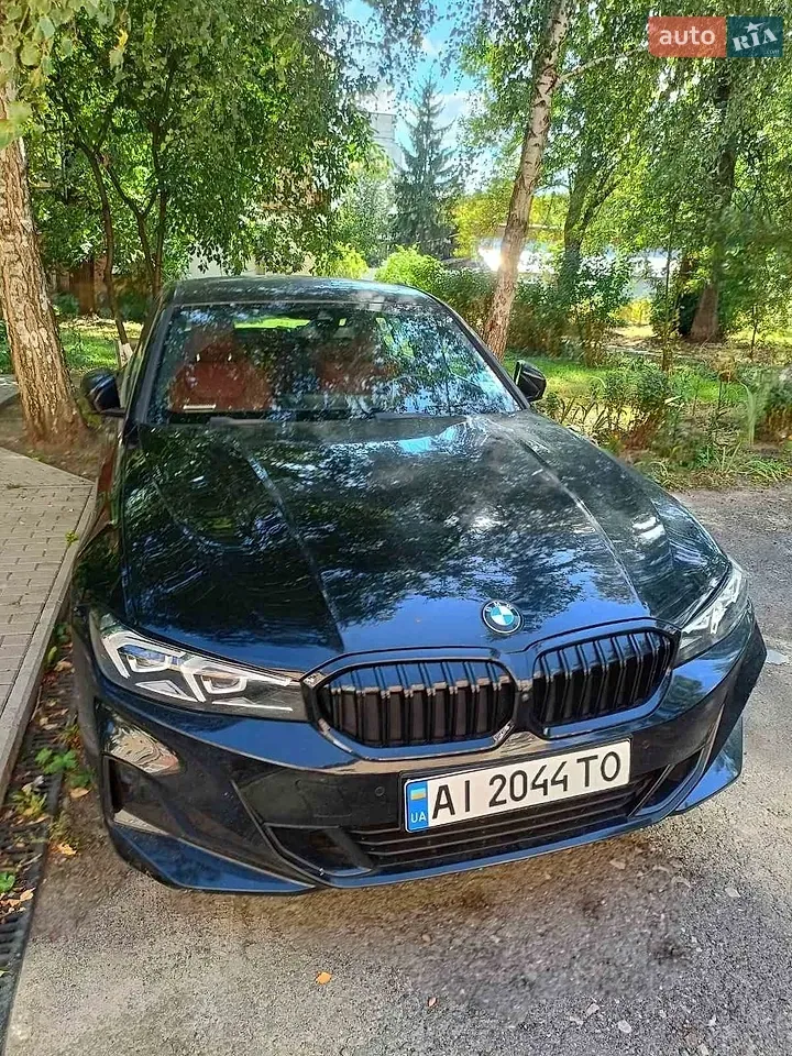 BMW 3 Series 2024 photo 2