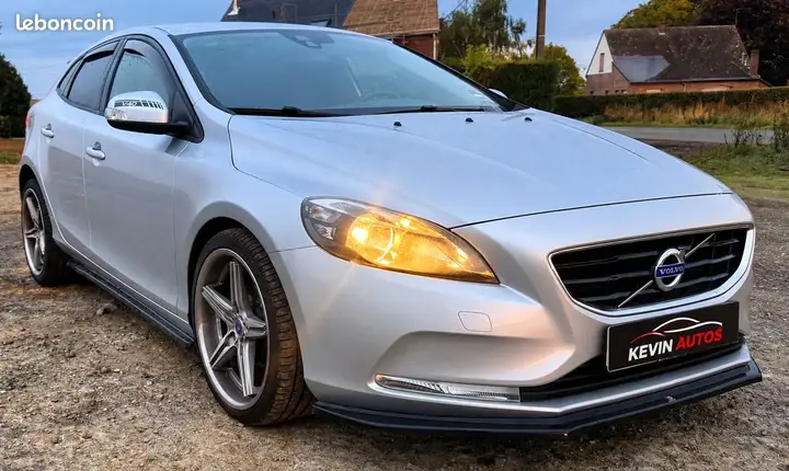 Volvo V40 2016 photo 2