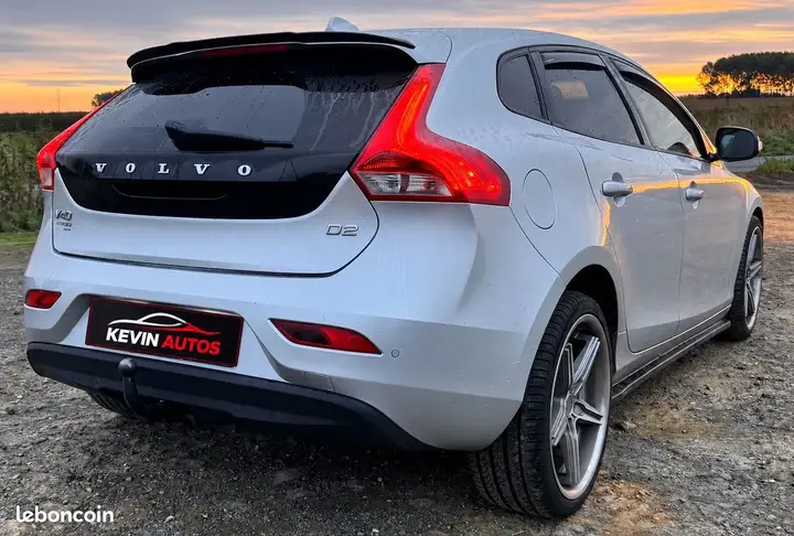 Volvo V40 2016 photo 4
