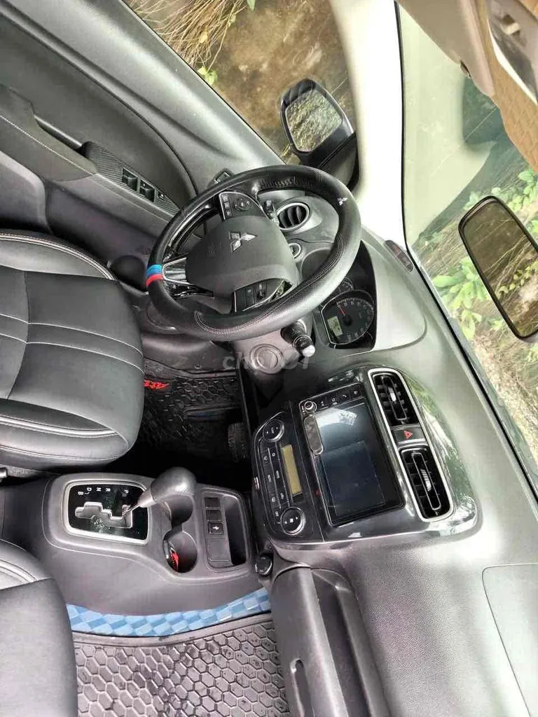 Mitsubishi Attrage 2022 photo 3