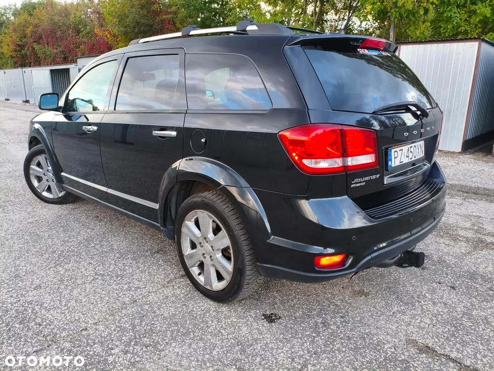 Dodge Journey 2012 photo 2