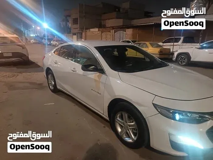 Chevrolet Malibu 2019 photo 2