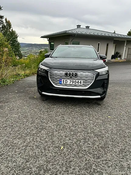 Audi Q4 E-Tron 2022 photo 2