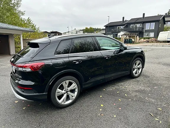 Audi Q4 E-Tron 2022 photo 3
