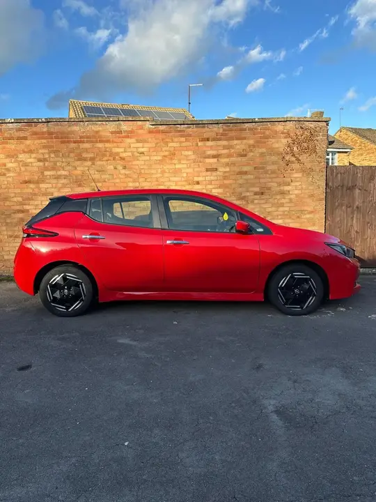 Nissan Leaf 2022 photo 3