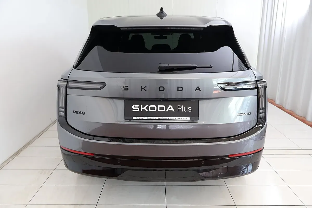 Skoda Enyaq 2026 photo 3