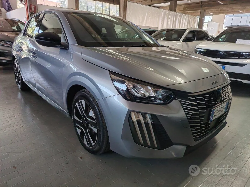 Peugeot 208 2025 photo 2