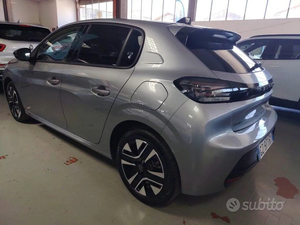 Peugeot 208 2025 photo 5