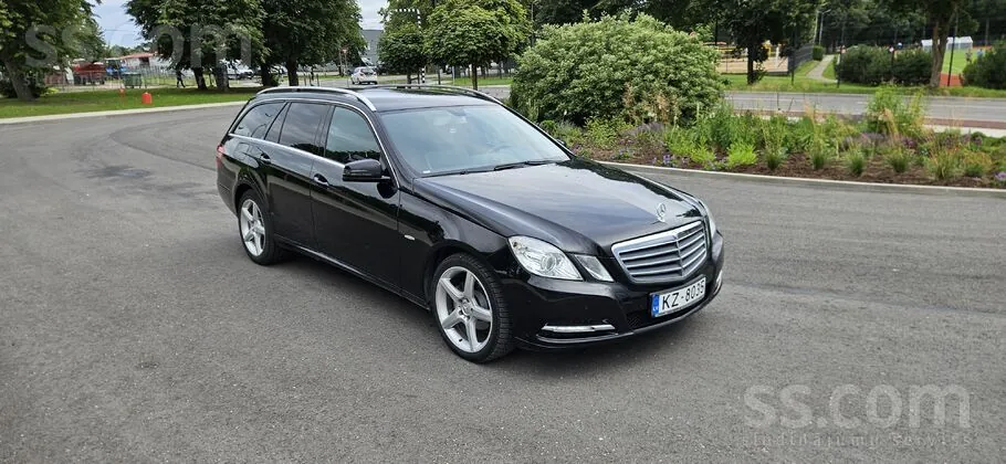 Mercedes-Benz E200 2013 photo 2
