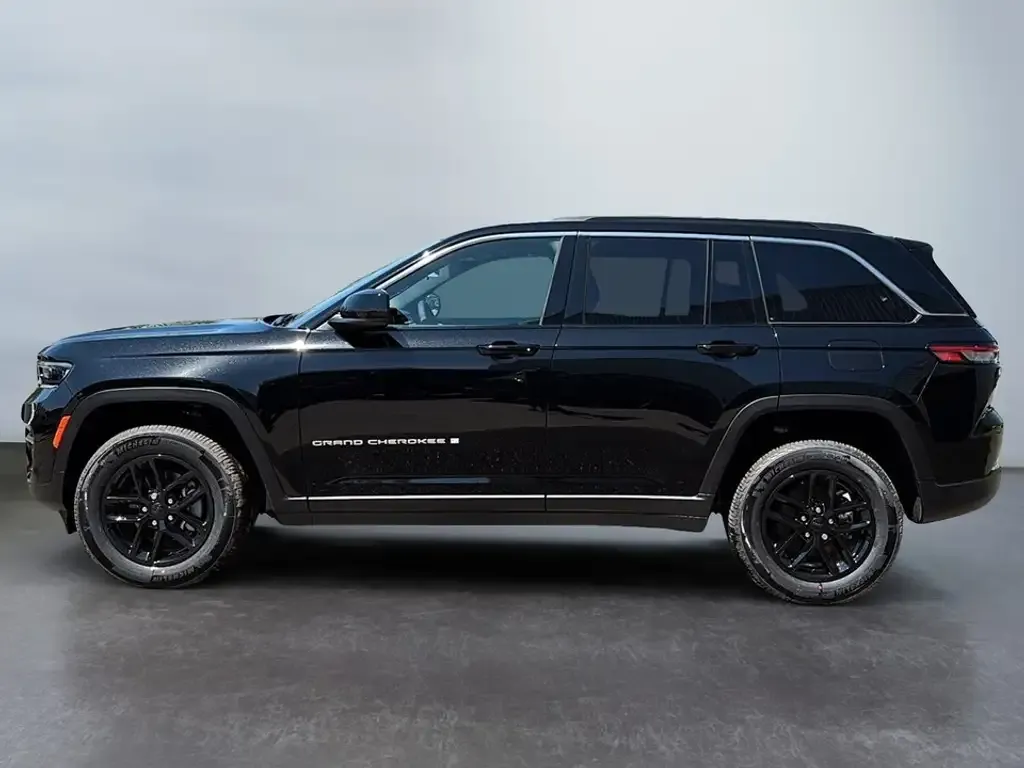 Jeep Grand Cherokee 2026 photo 3