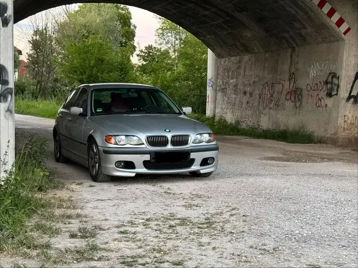 BMW 325I