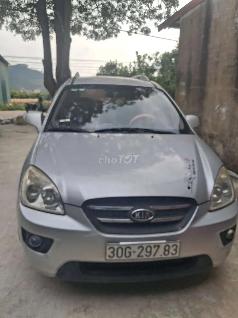 Kia Carens 2010 photo 4