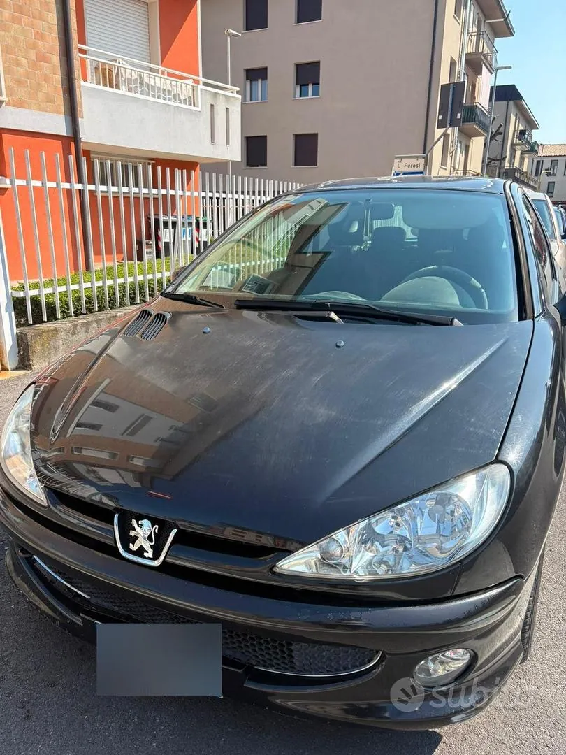 Peugeot 206