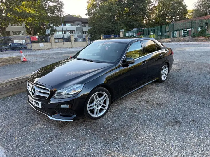 Mercedes-Benz E-Class 2013 photo 5