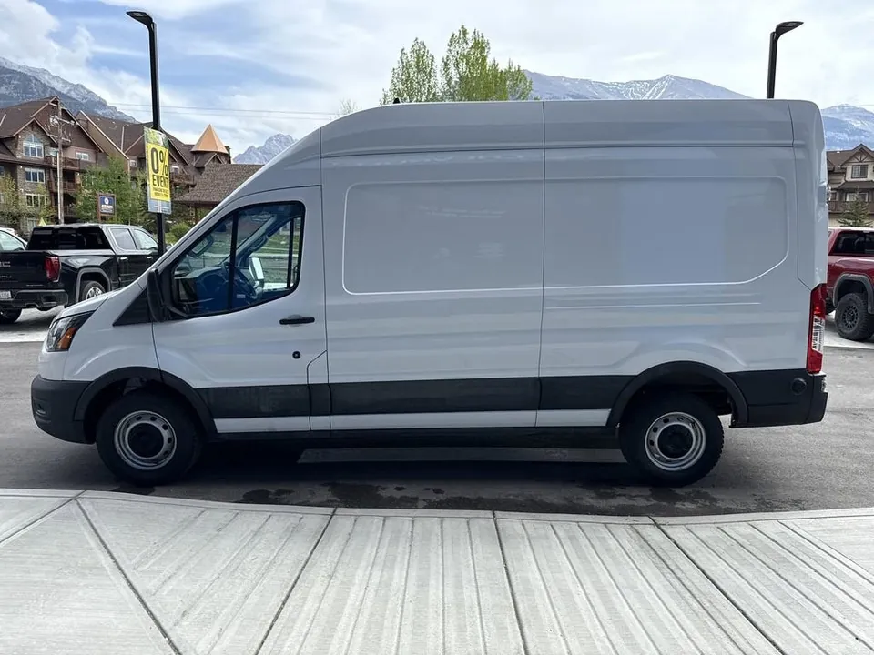 Ford Transit 2025 photo 5