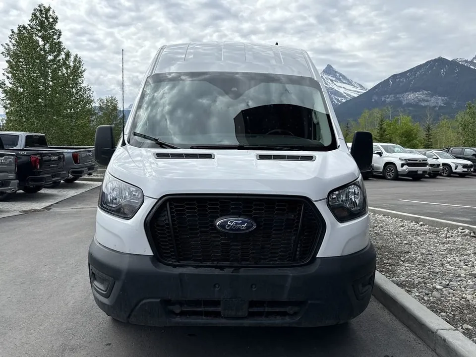 Ford Transit 2025 photo 2