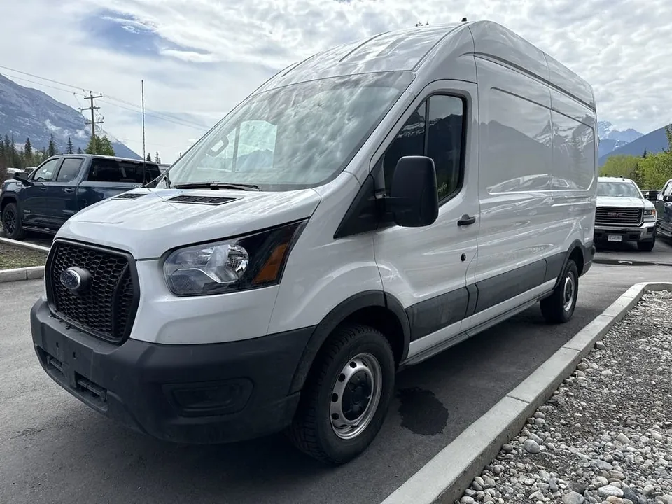 Ford Transit 2025 photo 4