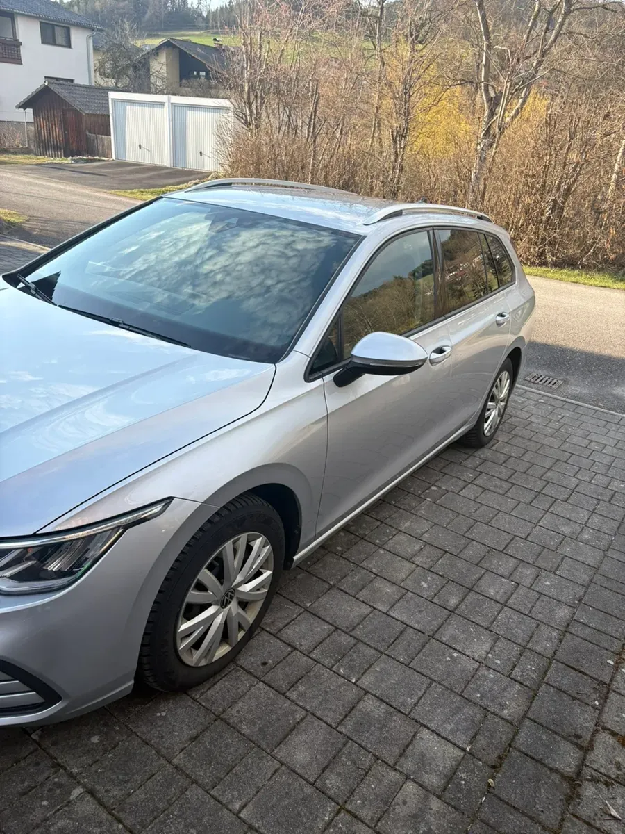 Volkswagen Golf 2021 photo 2
