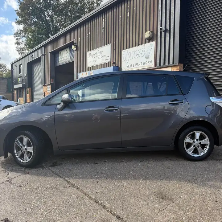 Toyota Verso 2009 photo 5