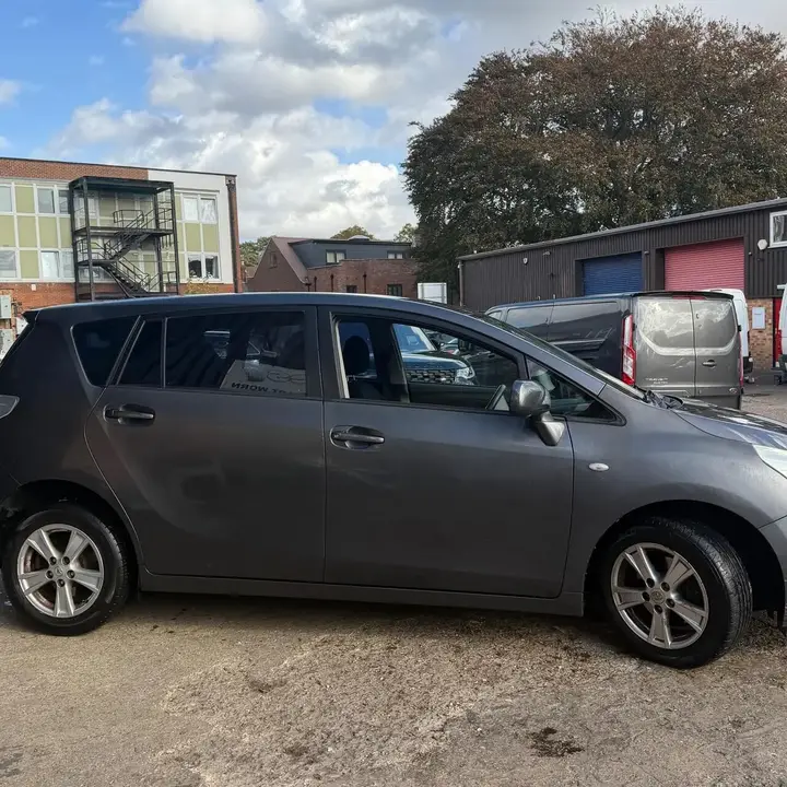 Toyota Verso 2009 photo 3